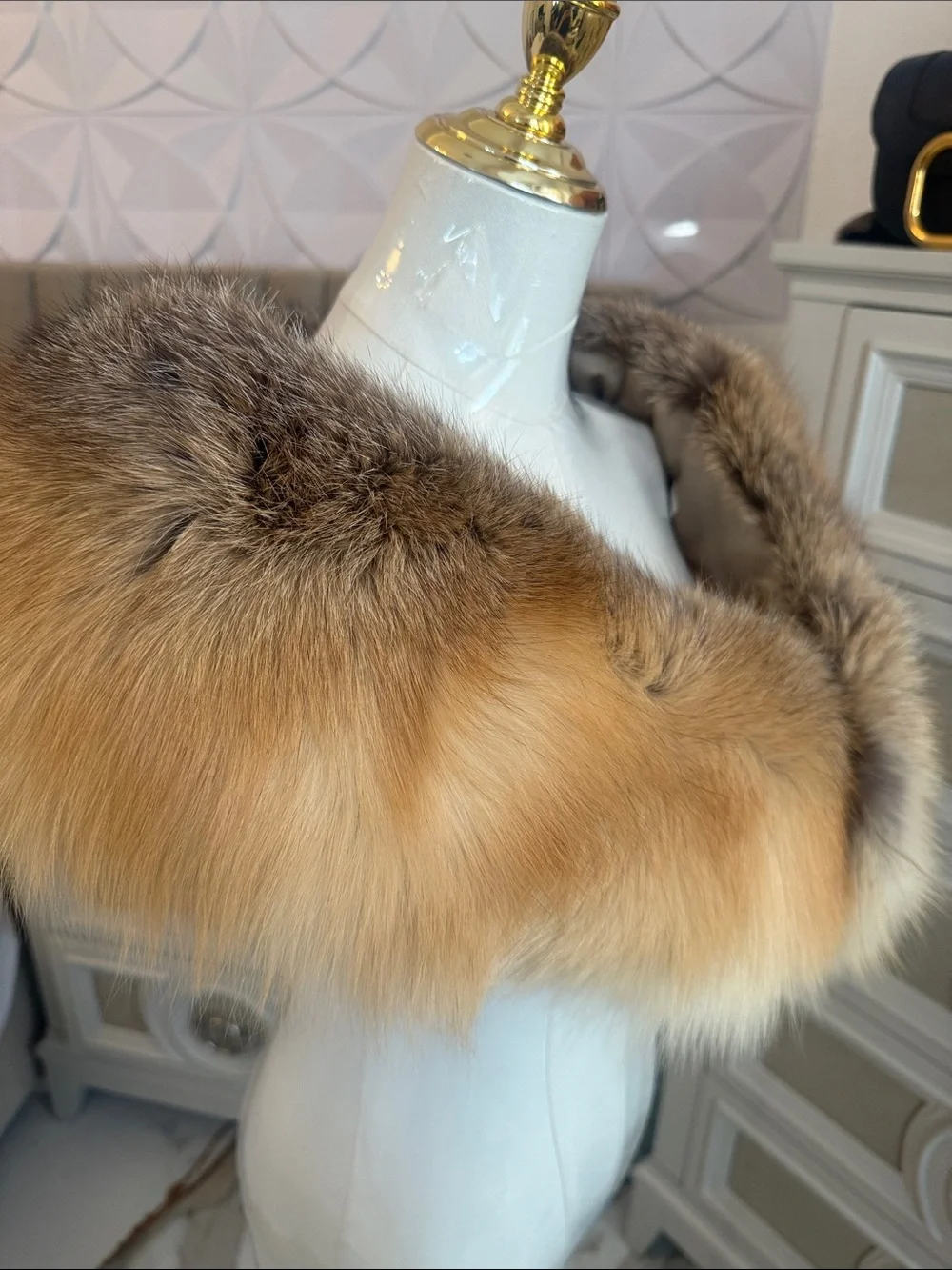 Saga red Fox fur thick wrap collar